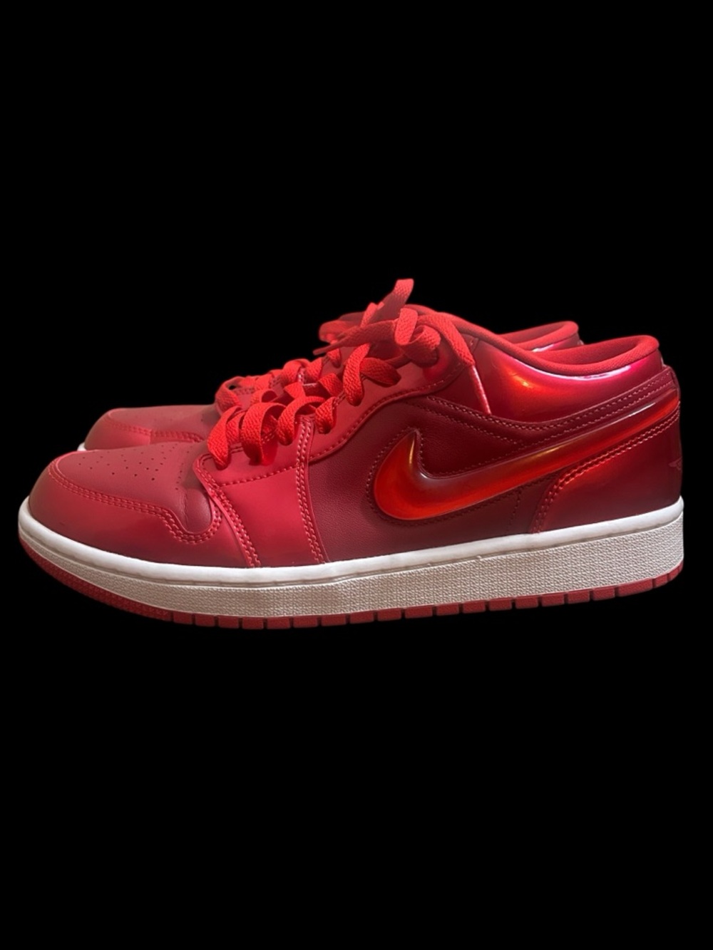LTD Edition Air Jordan 1 Low-Top Pomegranate/University Red